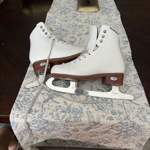 Riedell Stride JR 23 Ice Skating set